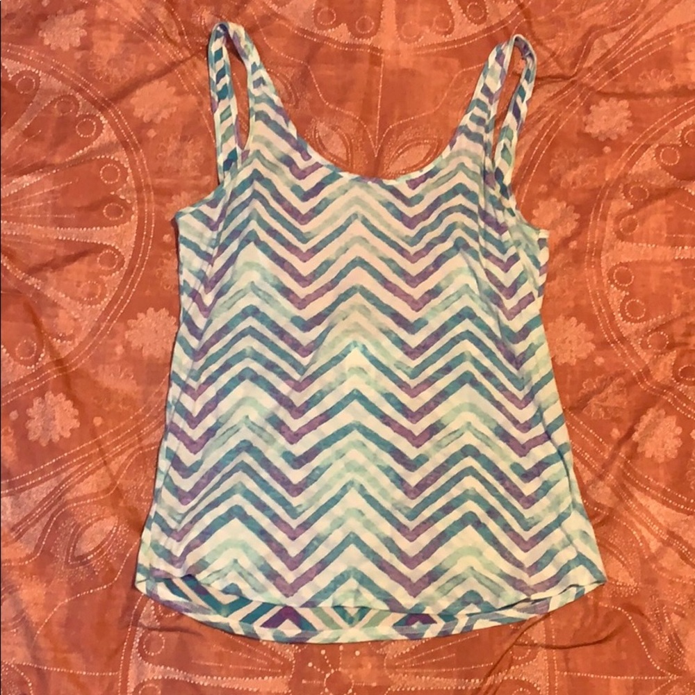 Low back chevron PINK tank💙